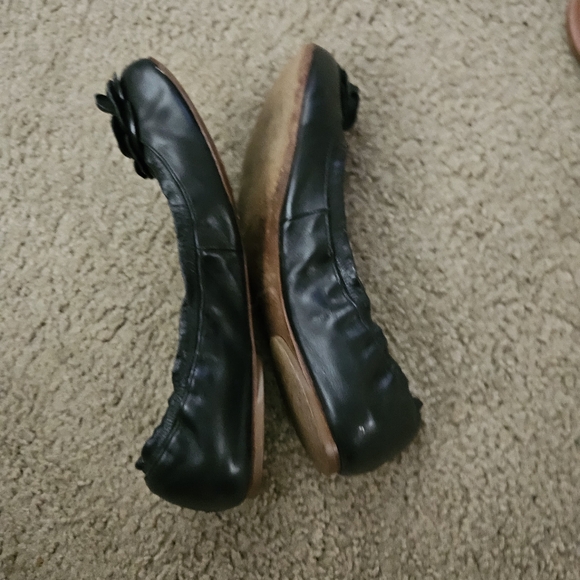 Tory Burch Women's Size 9 Black Flats - Picture 2 of 6